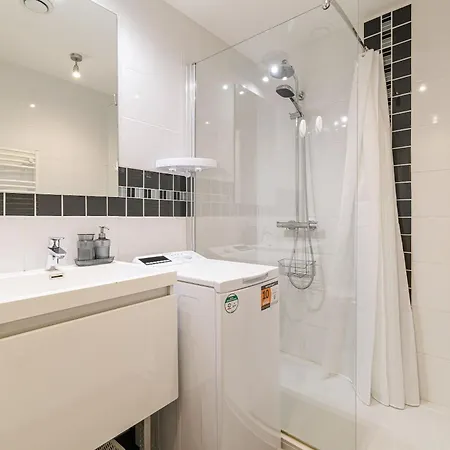 Stylish And 1 Bed Apartamento Cannes